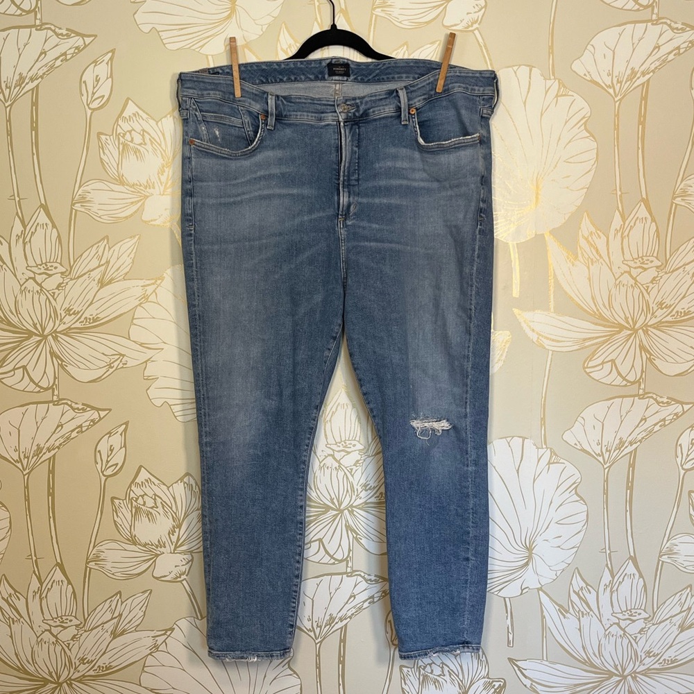 Citizens of Humanity Rocket Crop Skinny Blue Distressed Jeans - Size 22W